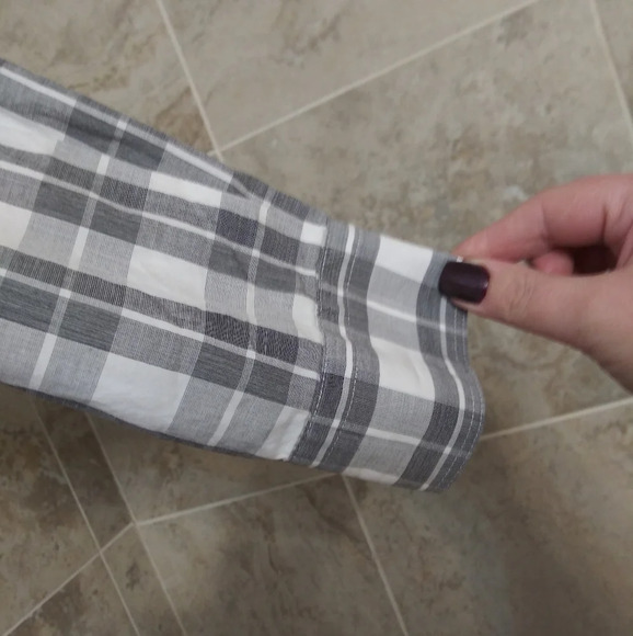 Express fitted XS gray checkered Woven Button Up - Picture 3 of 6